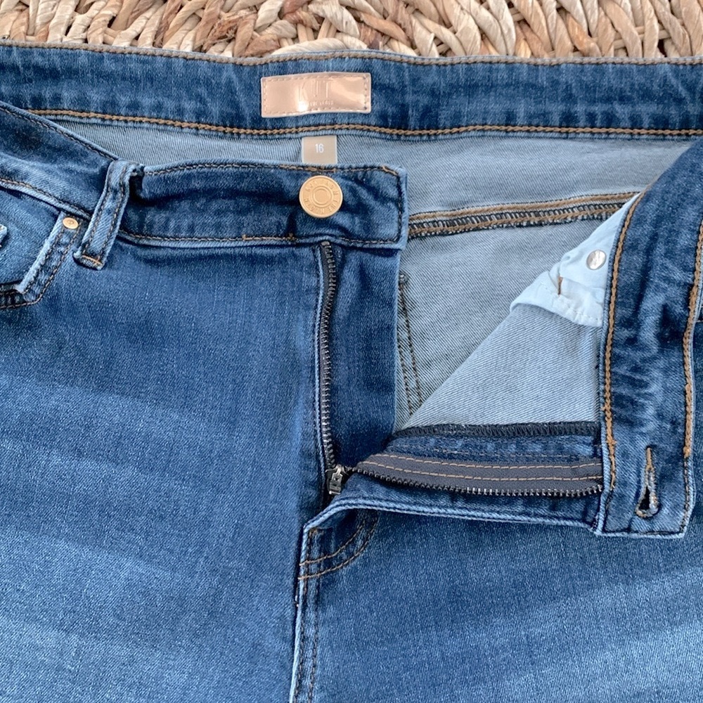 Kut from the Kloth Charlotte Wide Leg High Rise - Picture 11 of 16